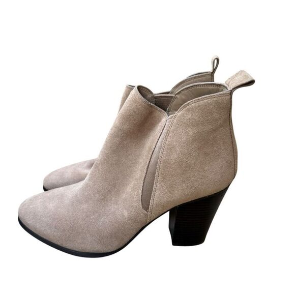 Michael Kors Brandy Chelsea Ankle Boots Womens Taupe Suede Block Heel Bootie Sz - Picture 4 of 9